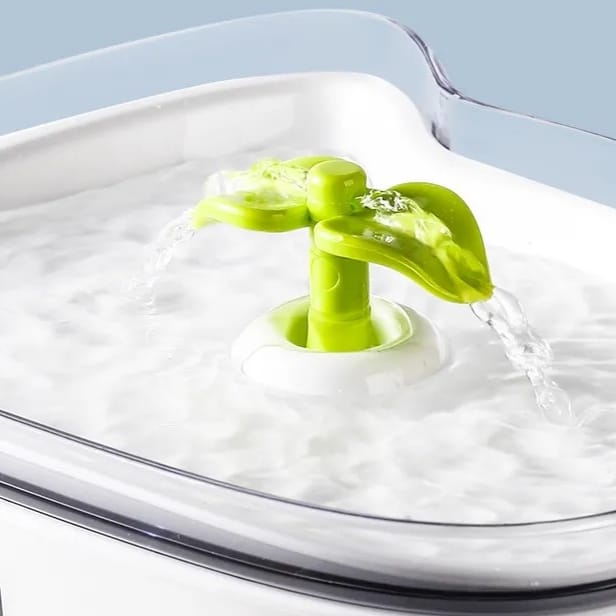 Fontanella Smart per Gatti - Idratazione Sana con Sistema Wireless